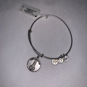 Alex and Ani Hawk spirit Charm Bangle, ALEX AND ANI HAWK SPIRIT CHARM BRACELET